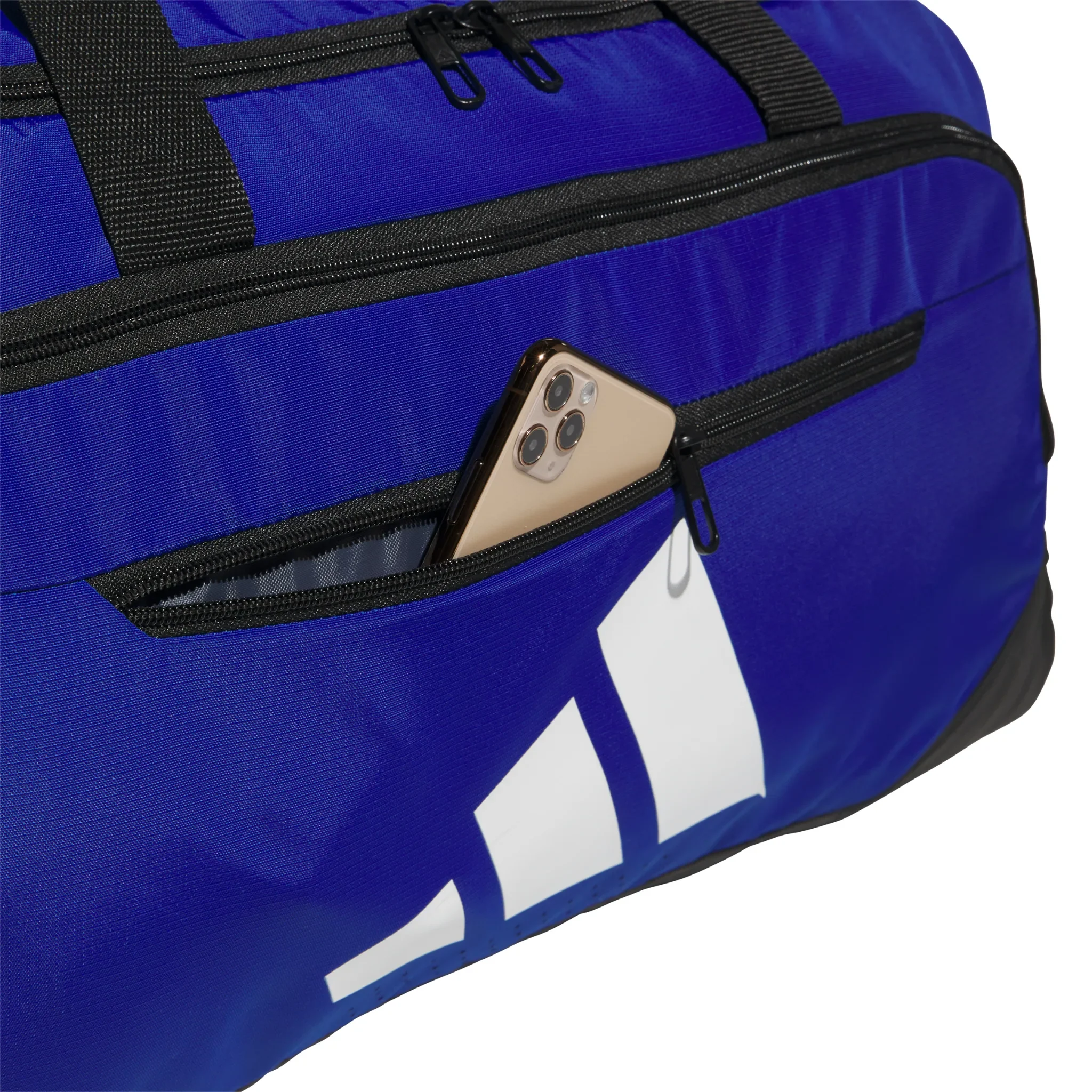 Defender 5 Medium Duffel Bag - Image 4