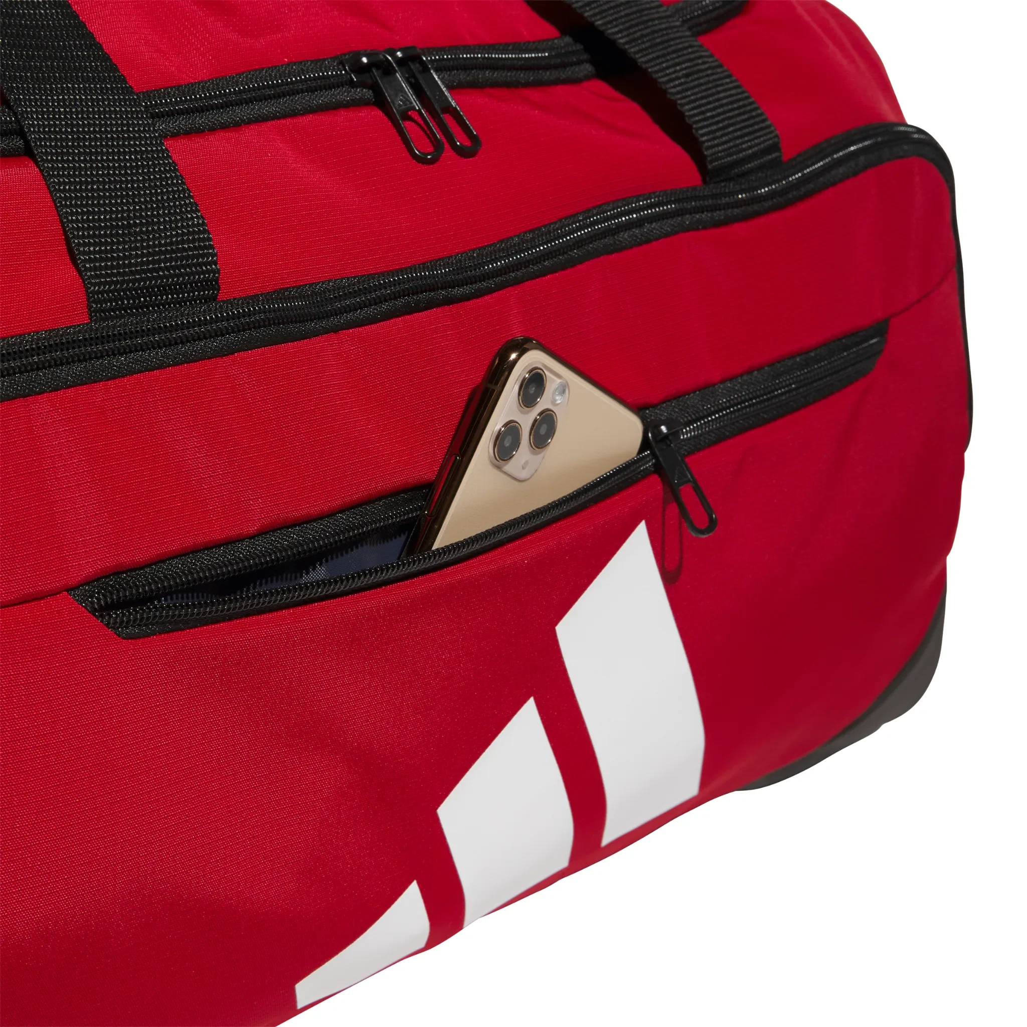 Defender 5 Medium Duffel Bag - Image 8
