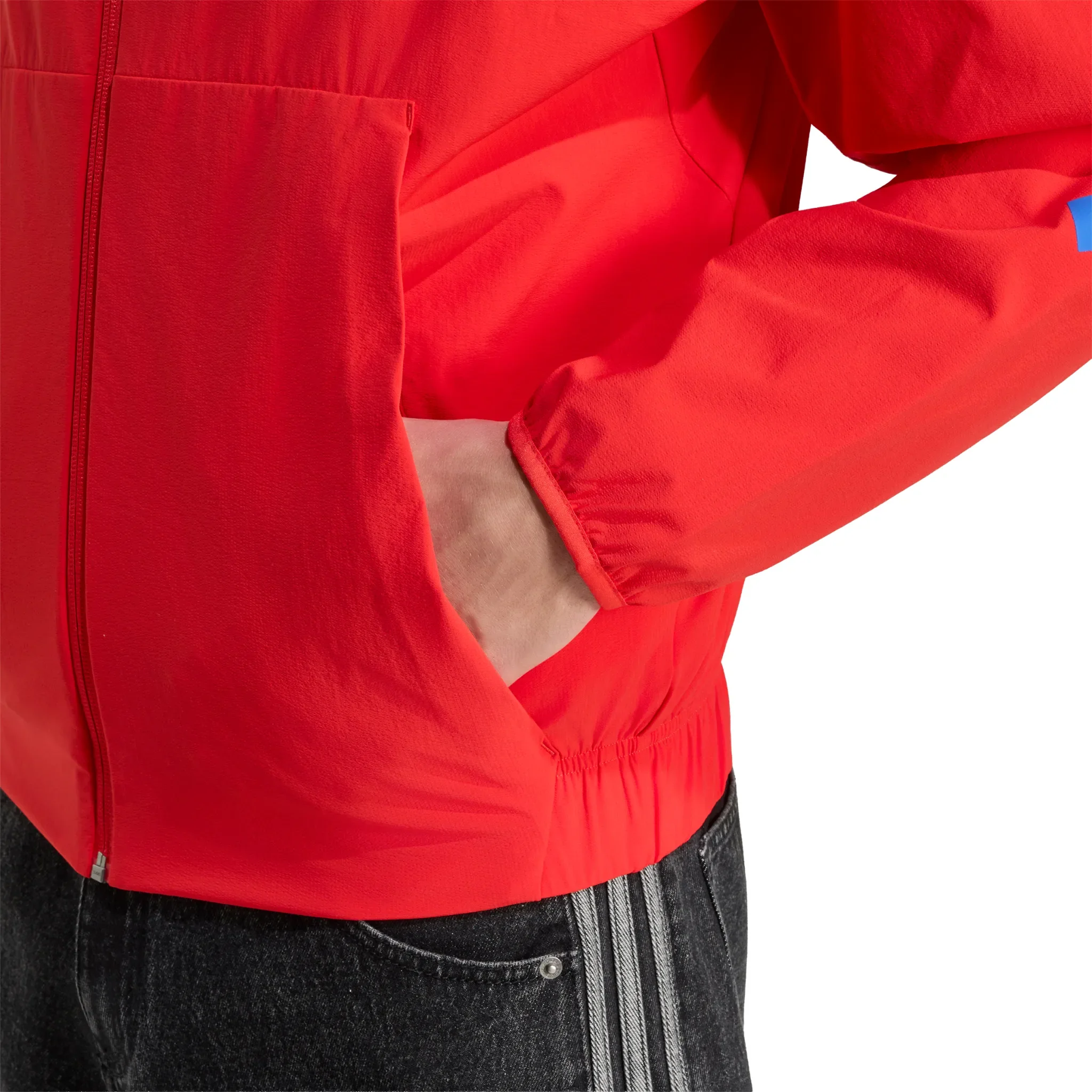 FC Bayern Munich Z.N.E. Anthem Jacket 2025/26 - Image 4