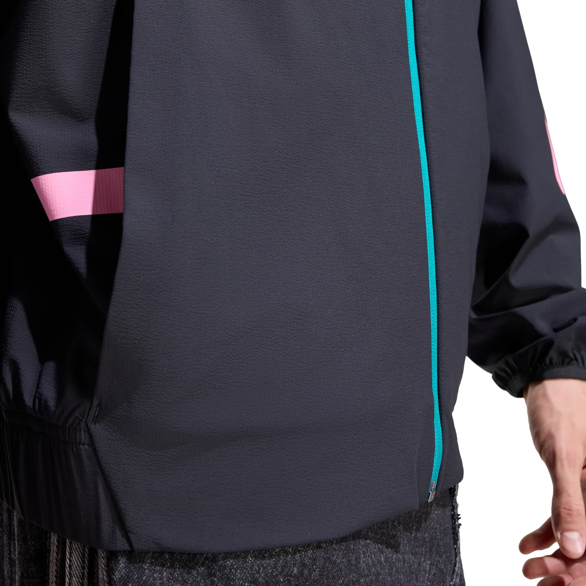 Liverpool FC Z.N.E. Anthem Jacket 2025/26 - Image 4