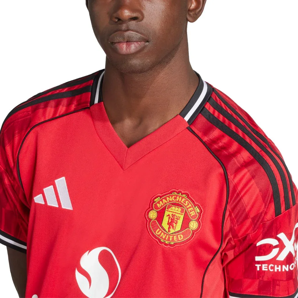 Manchester United FC Home Jersey 2025/26 - Image 3