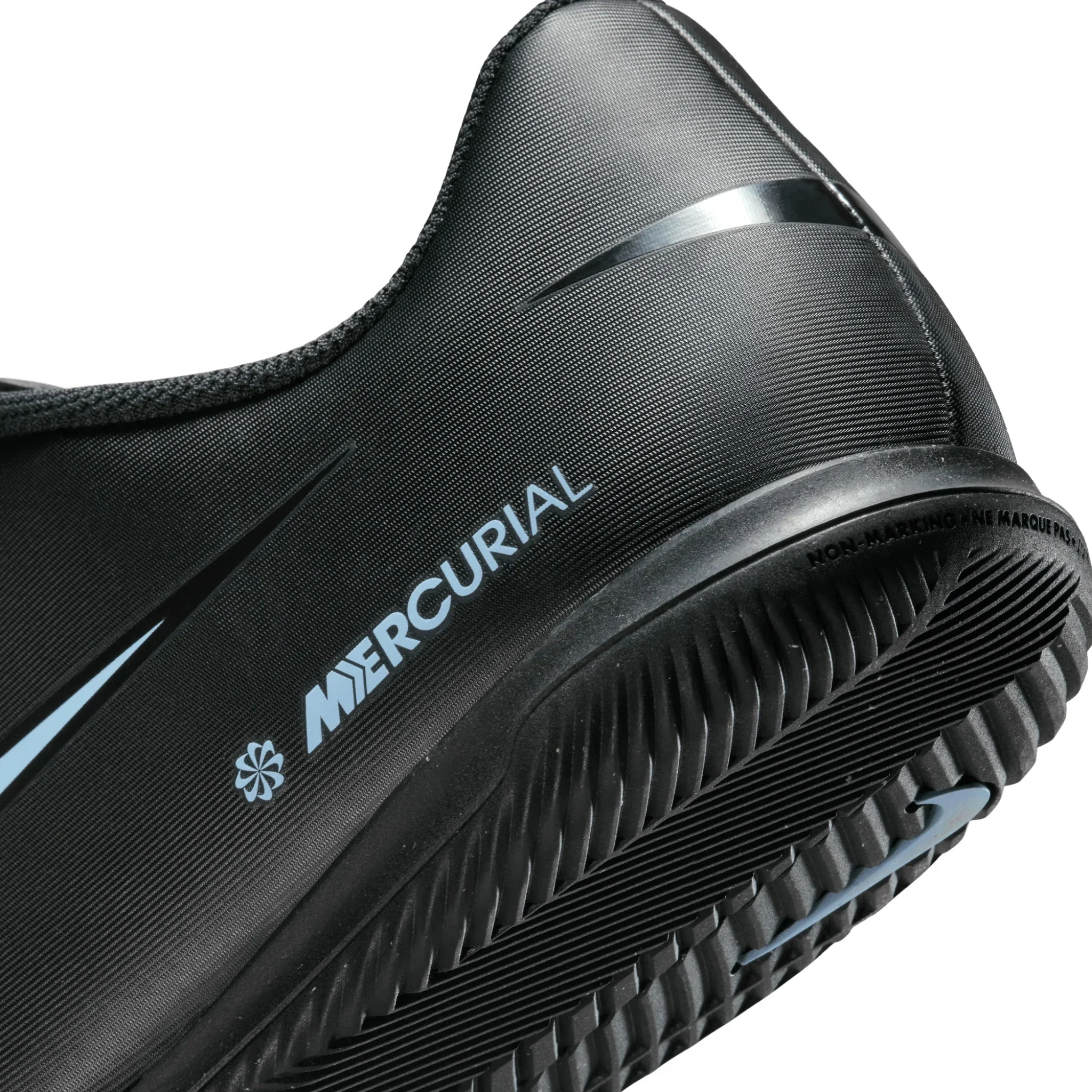 Mercurial Vapor 16 Club Indoor Soccer Shoes - Image 6
