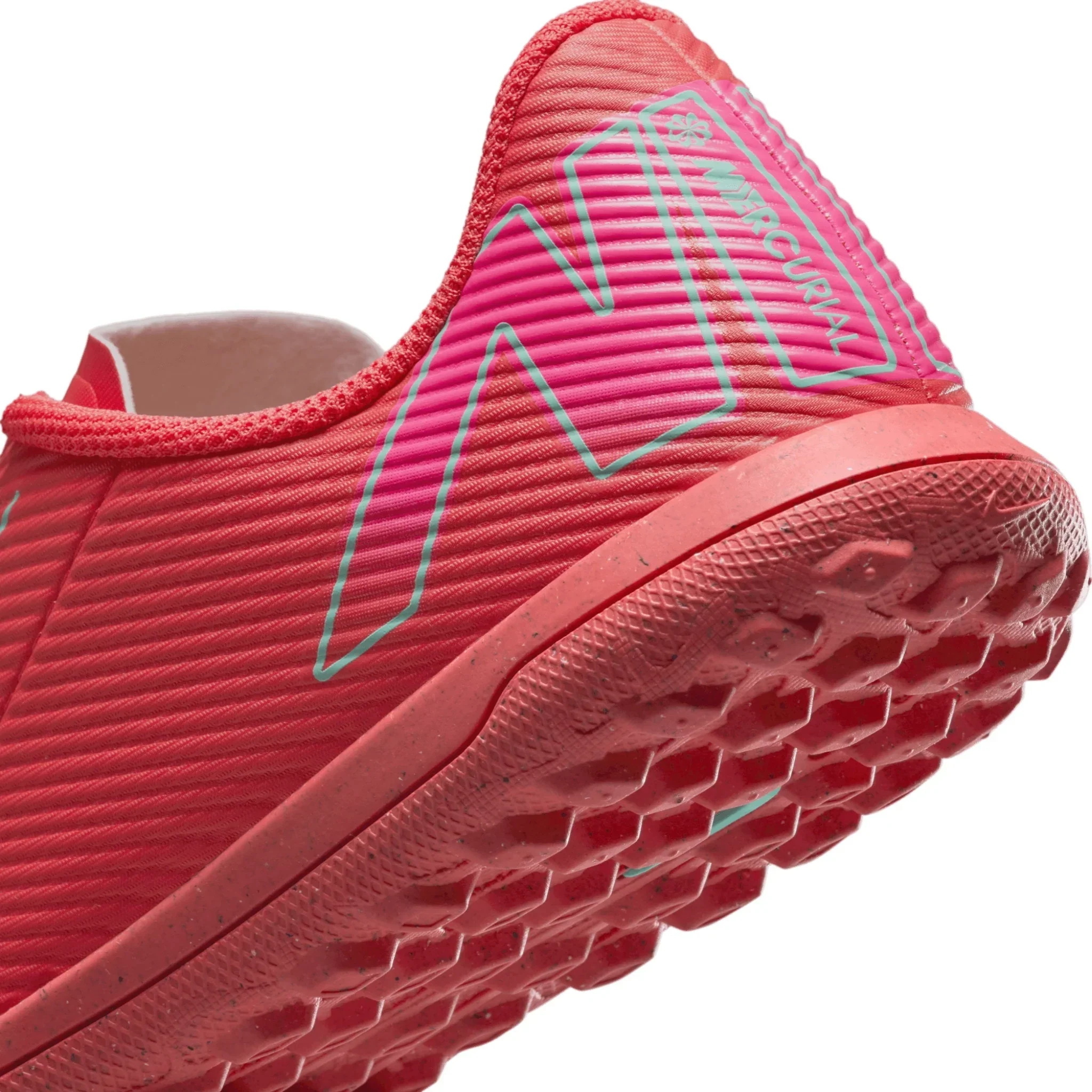 Mercurial Vapor 16 Club Junior Turf Soccer Shoes - Image 6