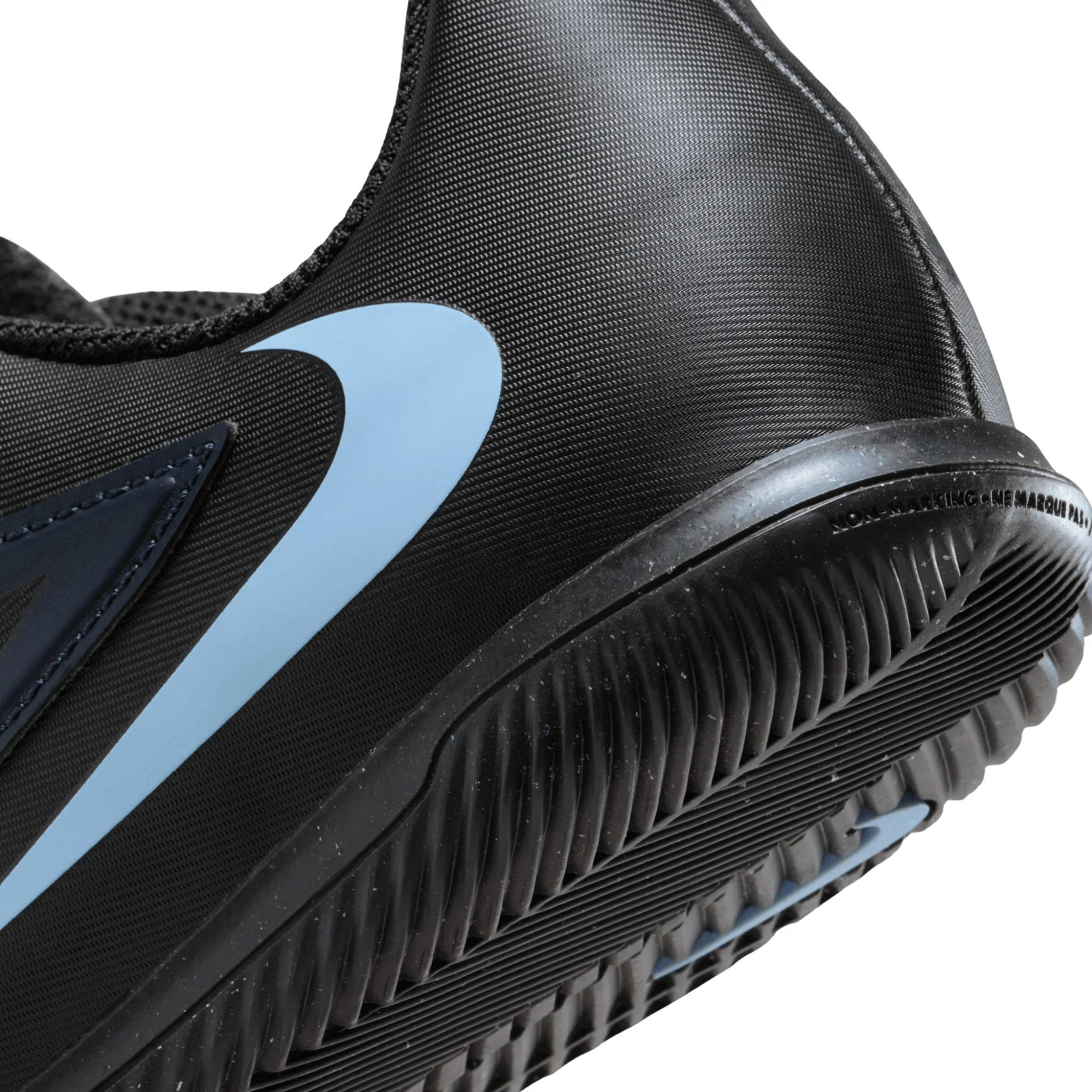 Phantom 6 Low Club Junior Indoor Soccer Shoes - Image 6