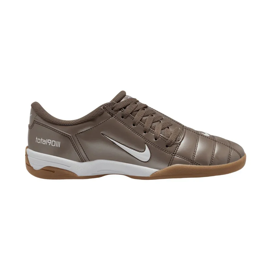 Total 90 Indoor Soccer Shoes