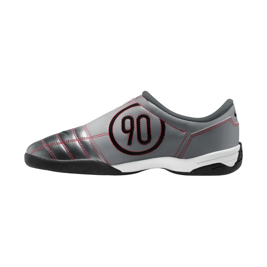 Total 90 Indoor Soccer Shoes - Image 10