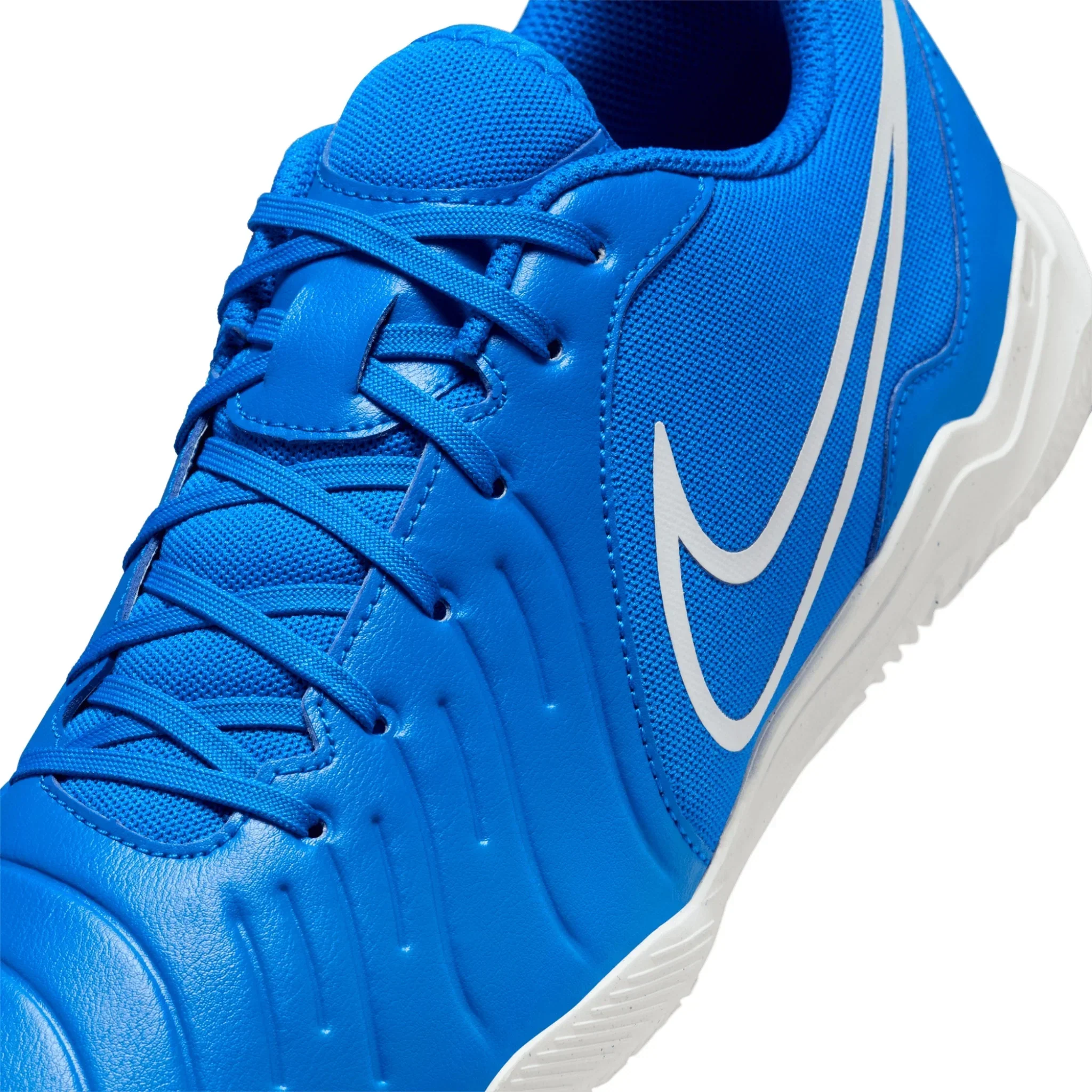 Tiempo Legend 10 Club Indoor Soccer Shoes - Image 5